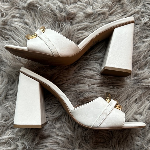 Express Chain Strap Block Heel Mule Sandals - sz 9.5 - Picture 3 of 7